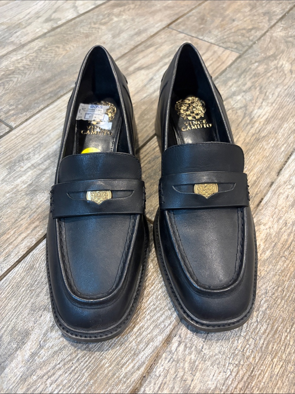 NWOB Vince Camuto Erinesa Block Leather Penny Loafers with Gold Accent